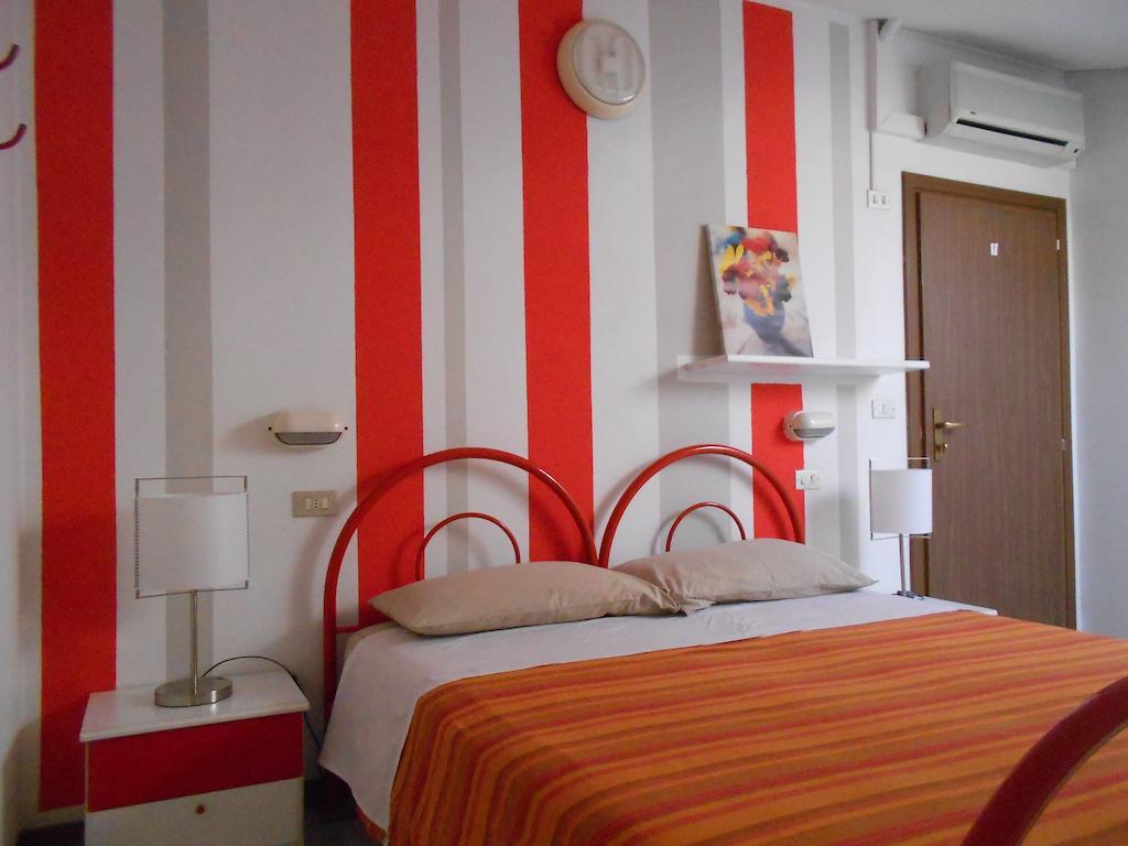 Hotel Villa Dei Platani Bellaria-Igea Marina Cameră foto